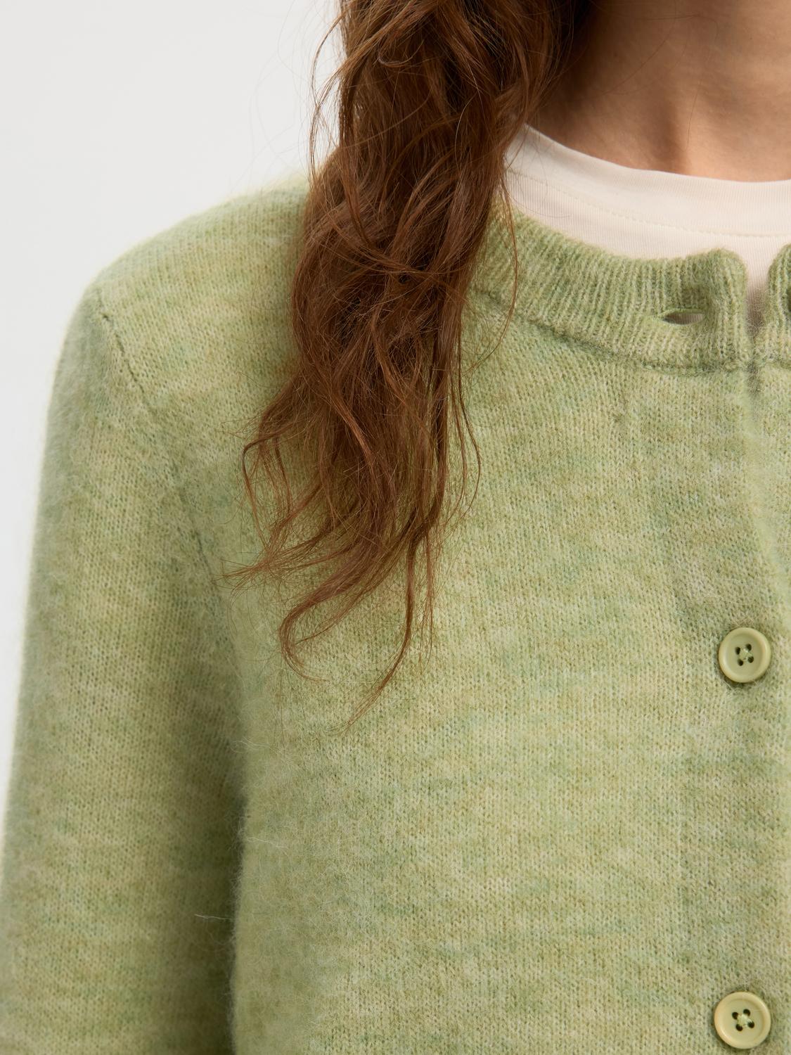 model_shot-detail